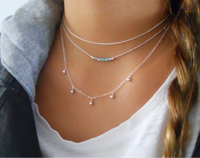 Minimalist Jewelry Trends Every Woman Is Wearing in 2026