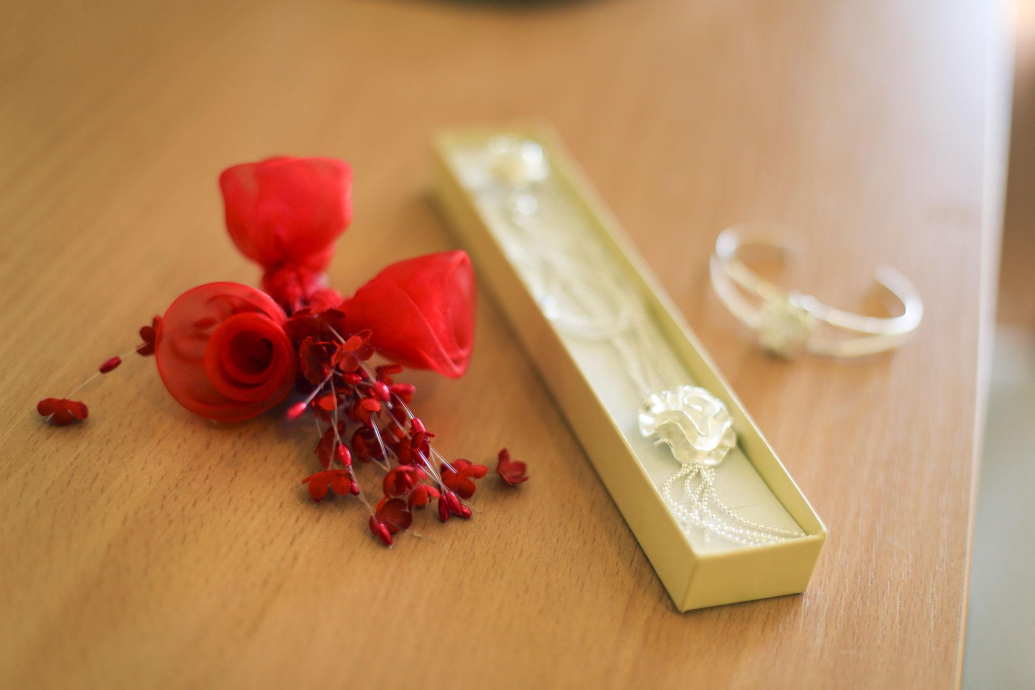 Best Jewelry Gifts for Her in 2026 That Look Expensive Without the High Price