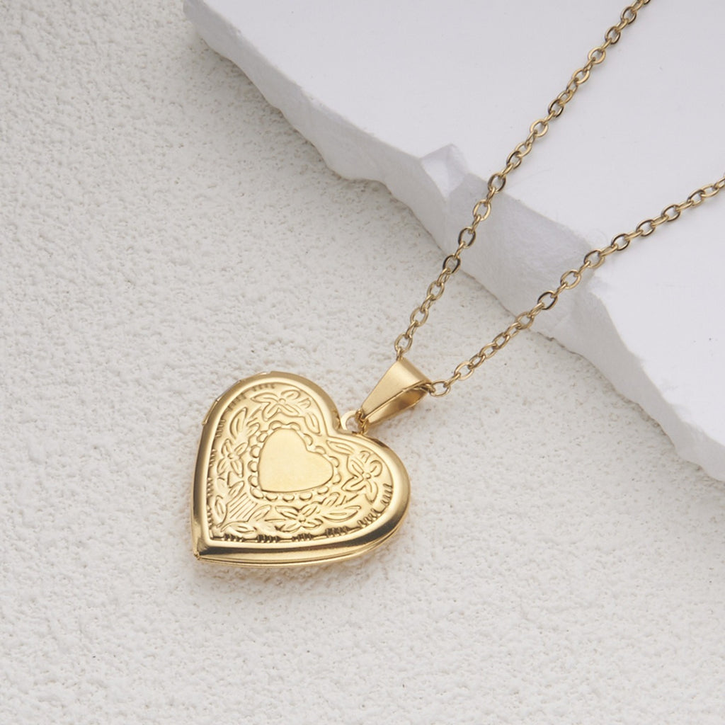 Opening Heart Photo Locket Necklace for Women