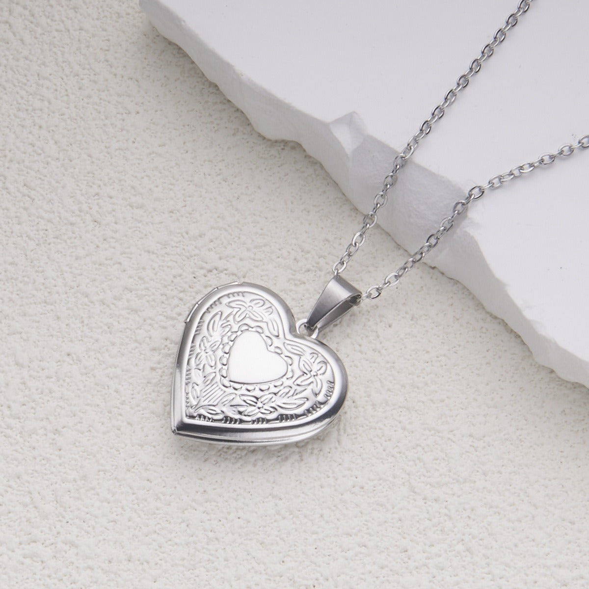 Opening Heart Photo Locket Necklace for Women