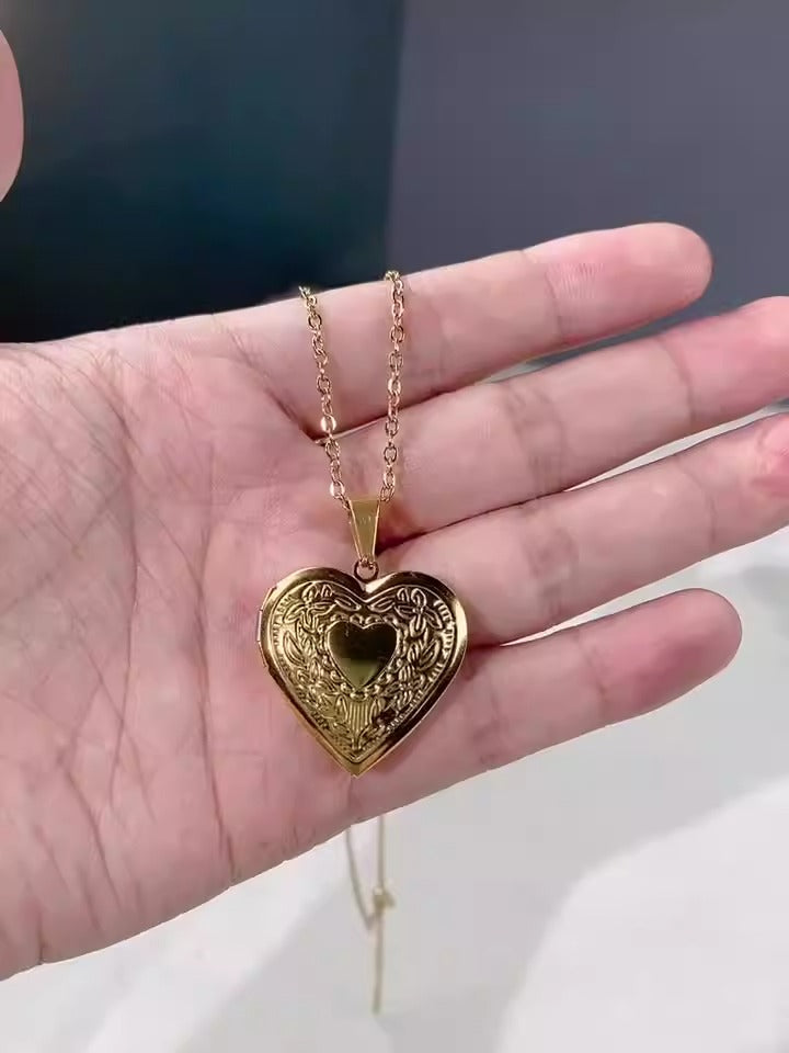 Opening Heart Photo Locket Necklace for Women